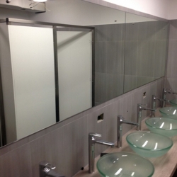 allestimenti-bagni-per-grandi-flussi_133249