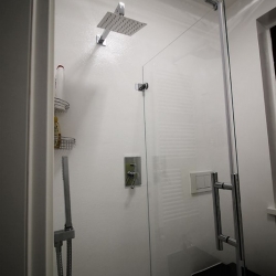 Bagno bianco e nero